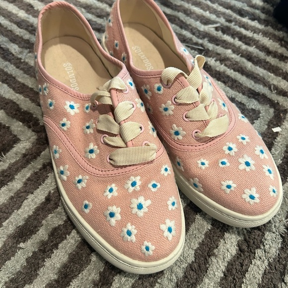Soludos Shoes - Soludos Pink Floral Shoes size 8 NWOB